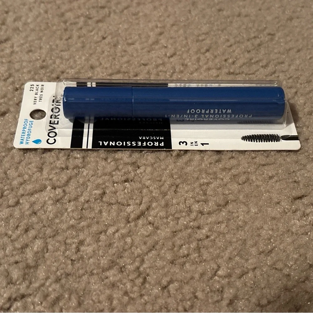 New COVERGIRL Professional 3-in-1 Waterproof Mascara, Very Black 225-0.3 Fl Oz